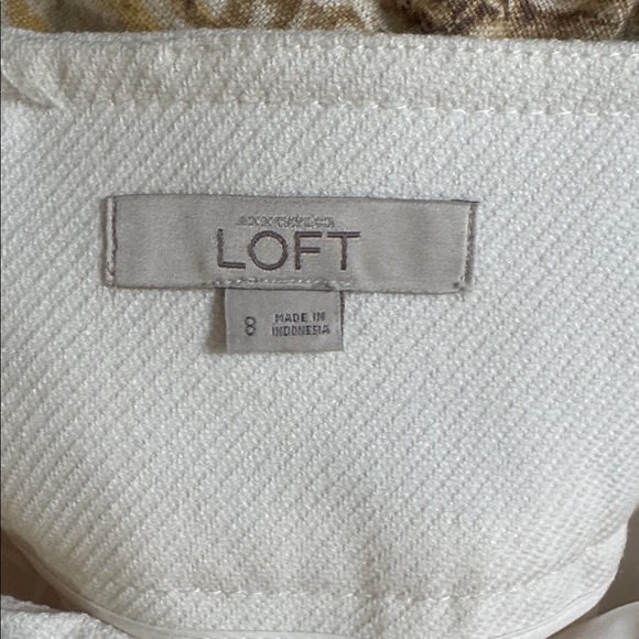 LOFT Cream Pencil Skirt with Black Buttons - Picture 2 of 6